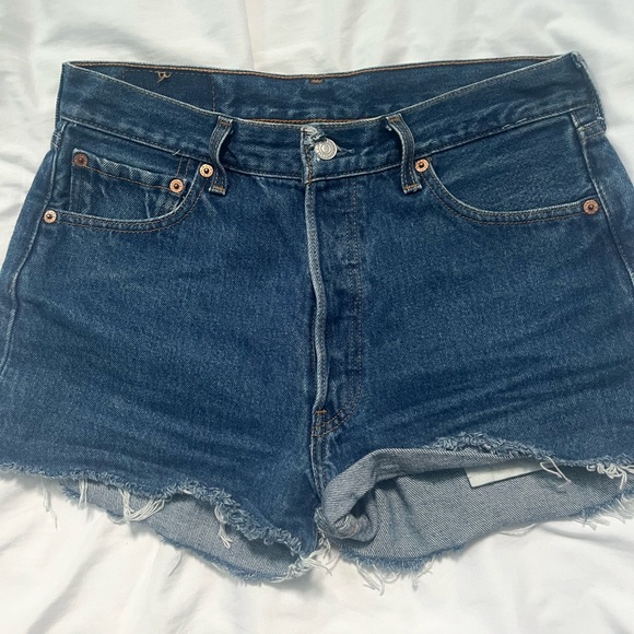 501 LEVI SHORTS - Picture 3 of 5